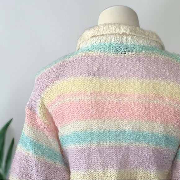 v i n t a g e :: Dreamy Pastel Striped Slouchy Knit Sweater - Picture 4 of 15